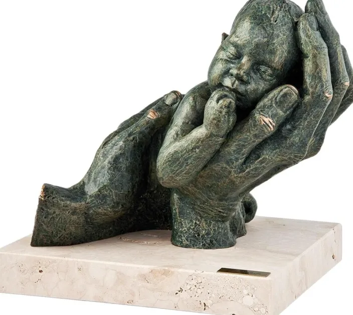 Anglada, Angeles: Skulptur »Erste Träume«