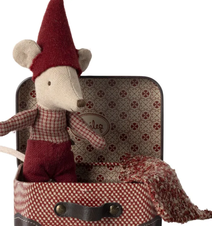 Baby-Weihnachtsmaus im Koffer