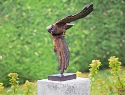 Gartenskulptur »Fliegende Eule«