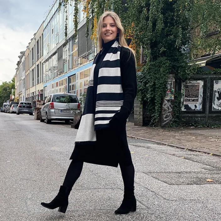 Gewebter Seidenschal Schwarz und Weiß