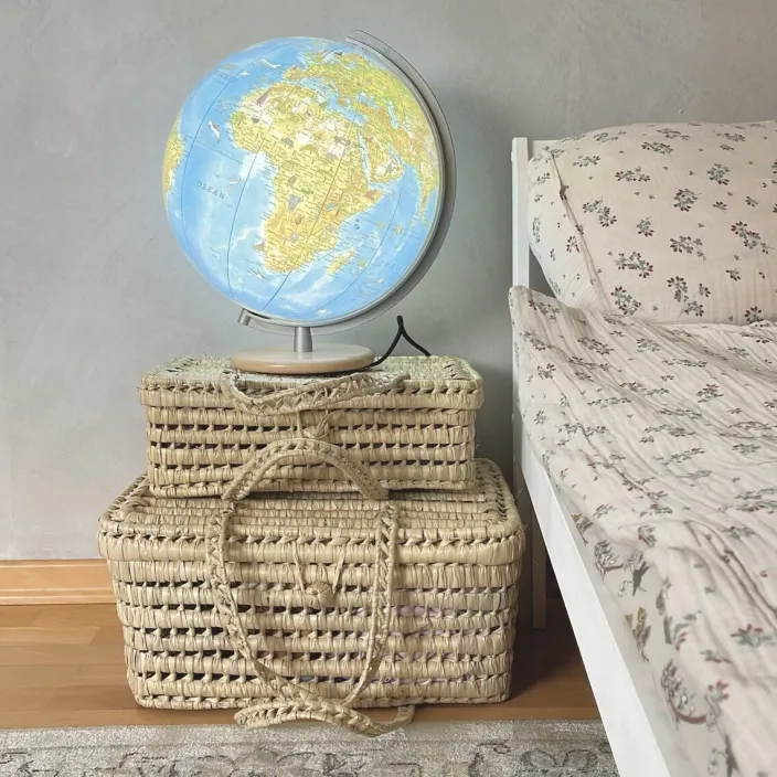 Kinderglobus »UNSERE ERDE«, Tischmodell inkl. Entdeckerstift