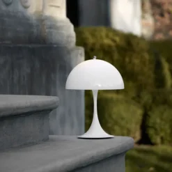 Leuchte »Panthella 250 Portable« Acryl Opal Weiß