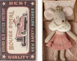 Maus »Prinzessin« in Streichholzschachtel