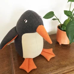 Pinguin »Oliver« aus Wolle