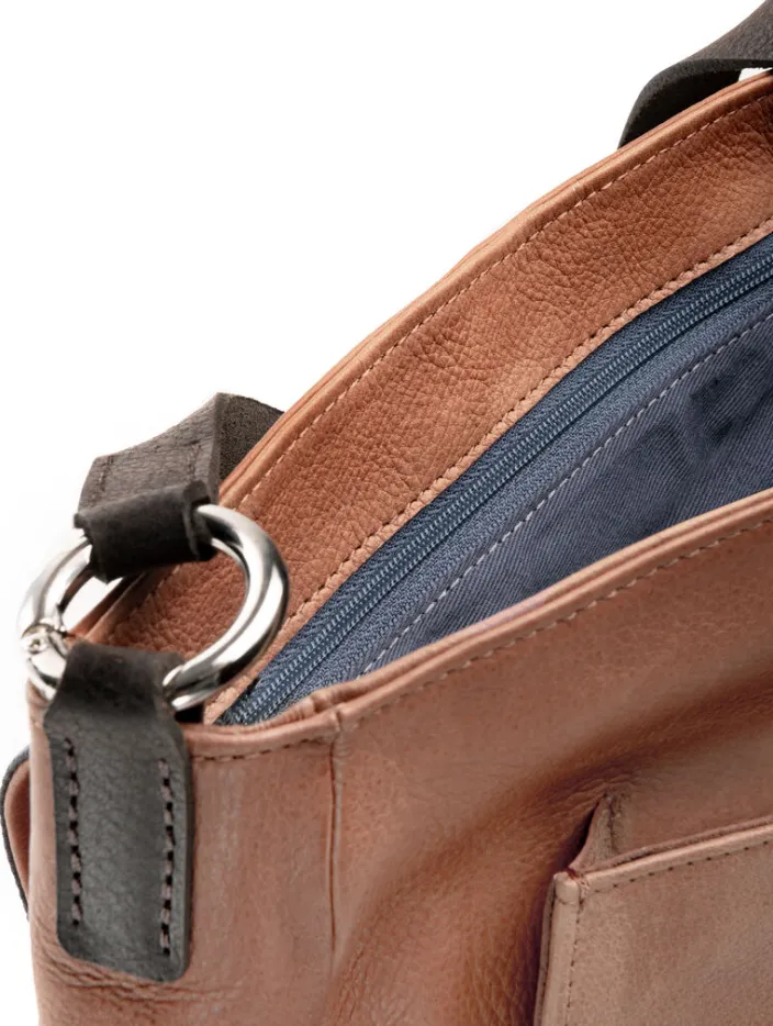 »Slingbag« aus Leder