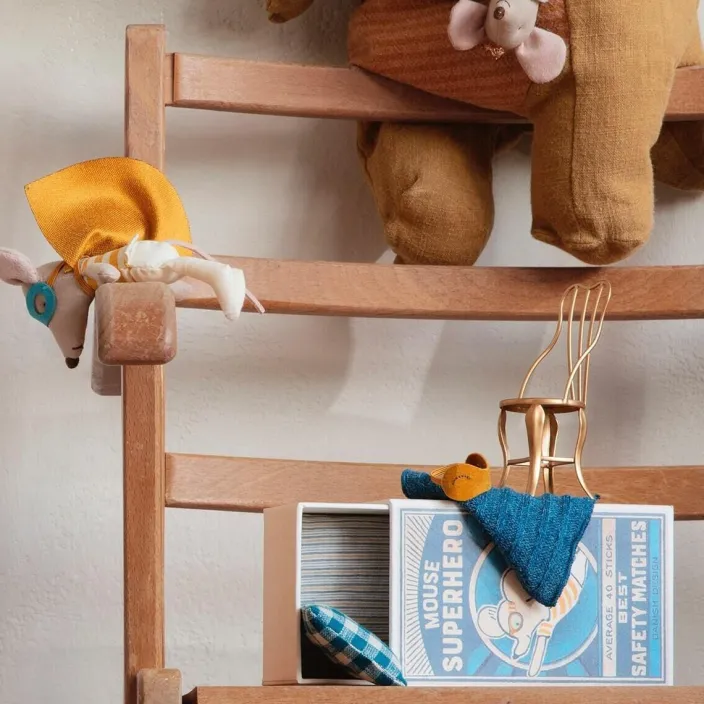 »Superheldmaus« in Streichholzschachtel