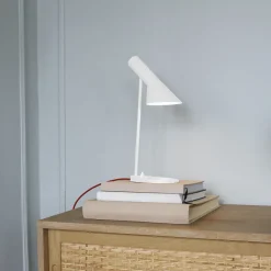 ZEIT-Sonderedition Tischleuchte »AJ mini« in Weiß und Rot